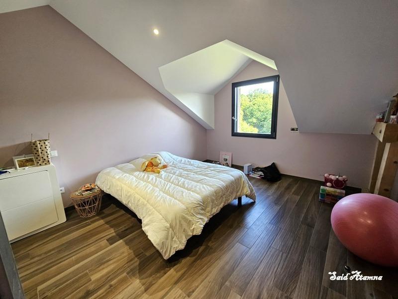 Maison - 137 m² - 4 pièces