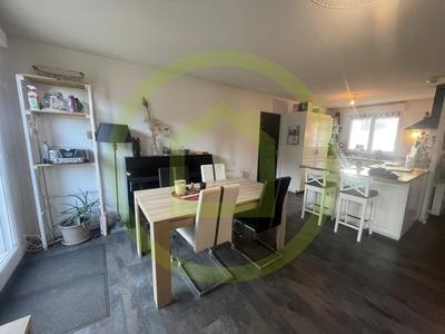 Maison - 94 m² - 6 pièces