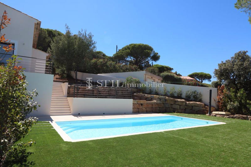 Villa - 270 m² - 6 pièces