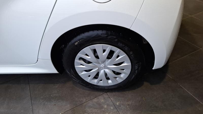 Toyota Yaris Hybride IV 116h Dynamic Business Beyond Zer