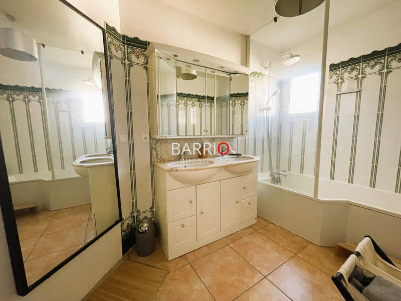 Villa - 170 m² - 6 pièces