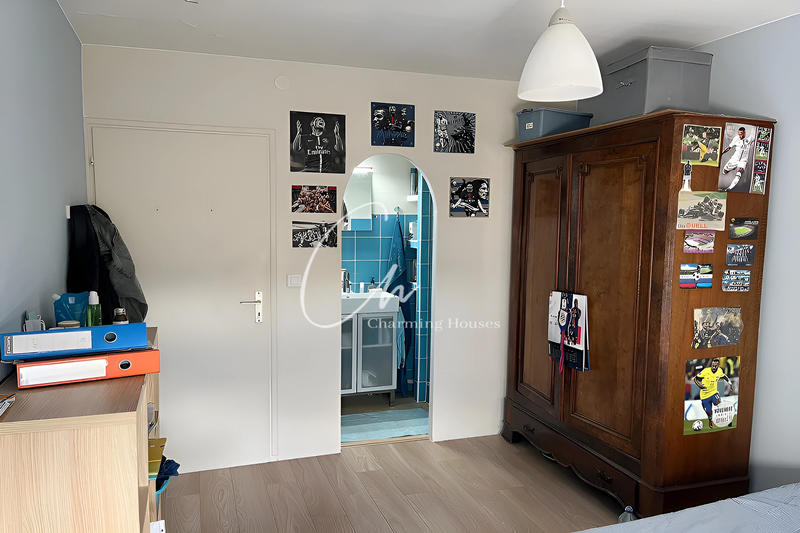 Appartement - 94 m² - 4 pièces