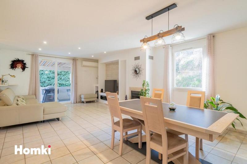 Maison - 115 m² - 5 pièces