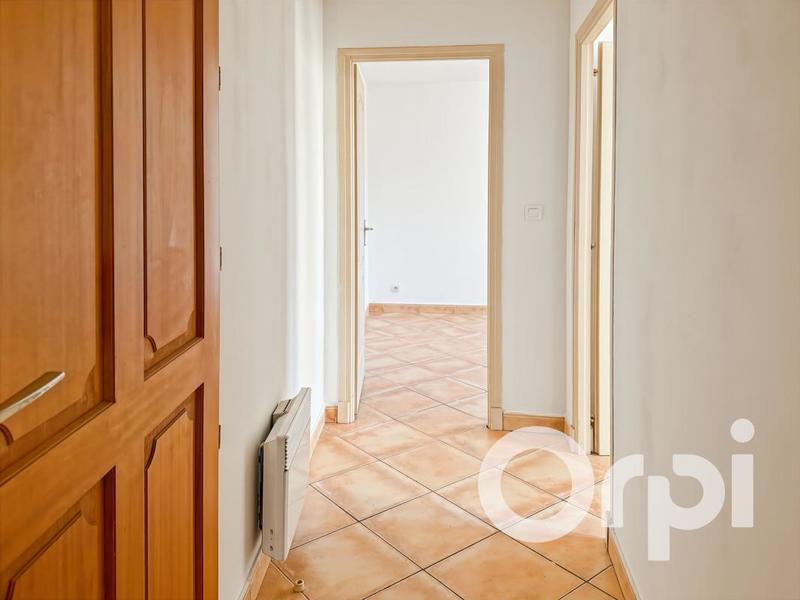 Appartement - 70 m² - 3 pièces