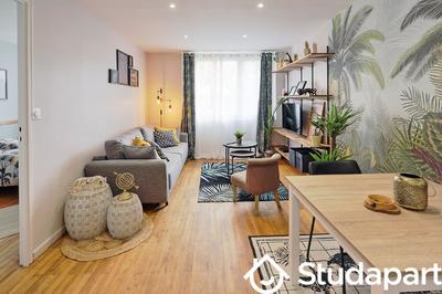 Chambre - 10 m² - 1 pièce