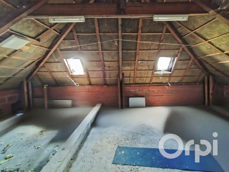 Maison - 137 m² - 6 pièces