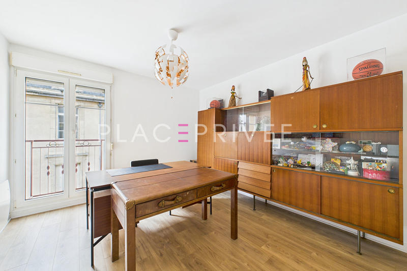 Appartement - 183 m² - 7 pièces