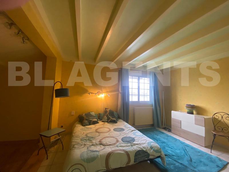 Maison de village - 250 m² - 5 pièces