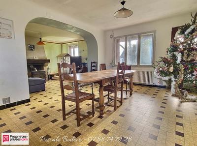 Maison - 167 m² - 7 pièces