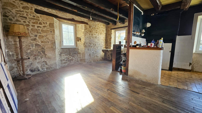 Maison - 180 m² - 11 pièces