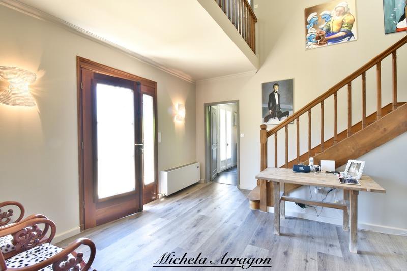 Villa - 191 m² - 6 pièces