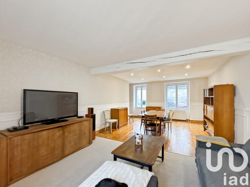 Maison - 186 m² - 7 pièces