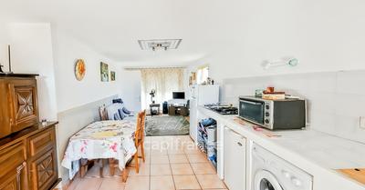 Maison - 299 m² - 11 pièces