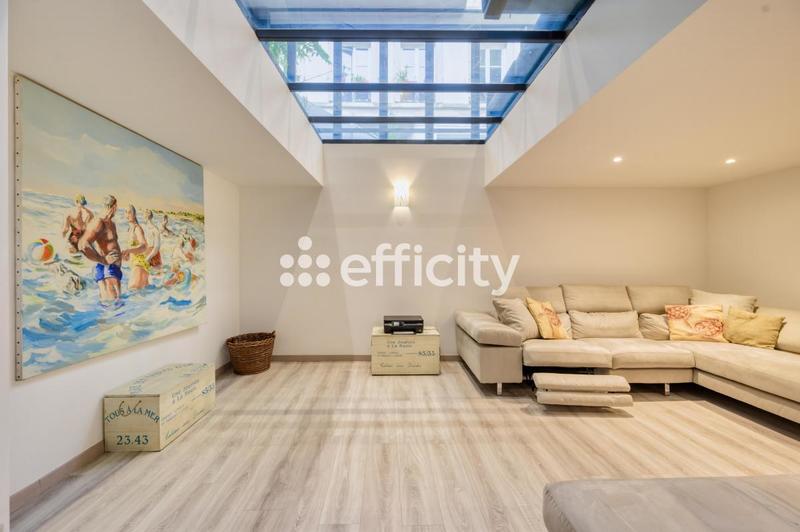 Appartement - 200 m² - 7 pièces