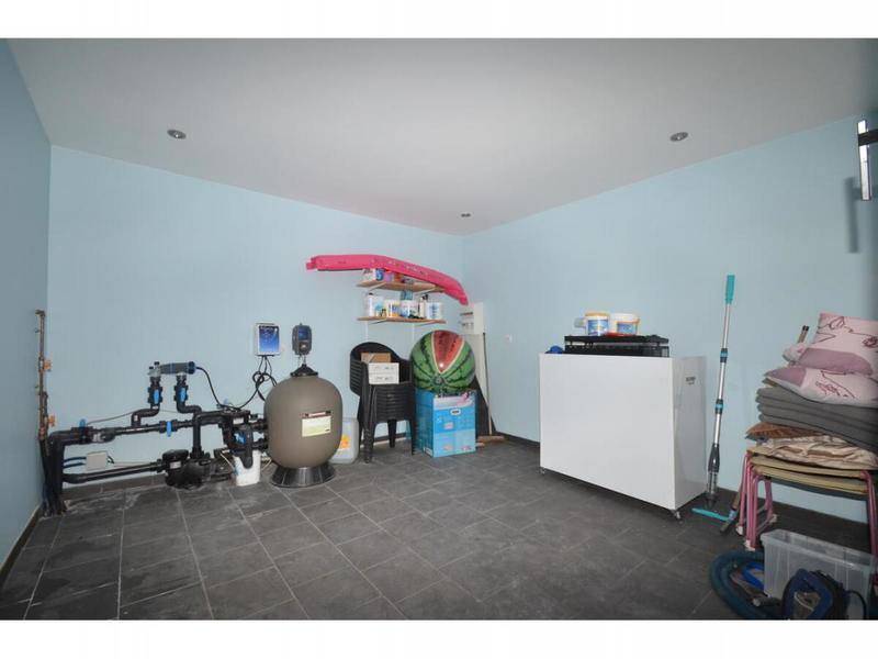 Maison - 194 m² - 6 pièces