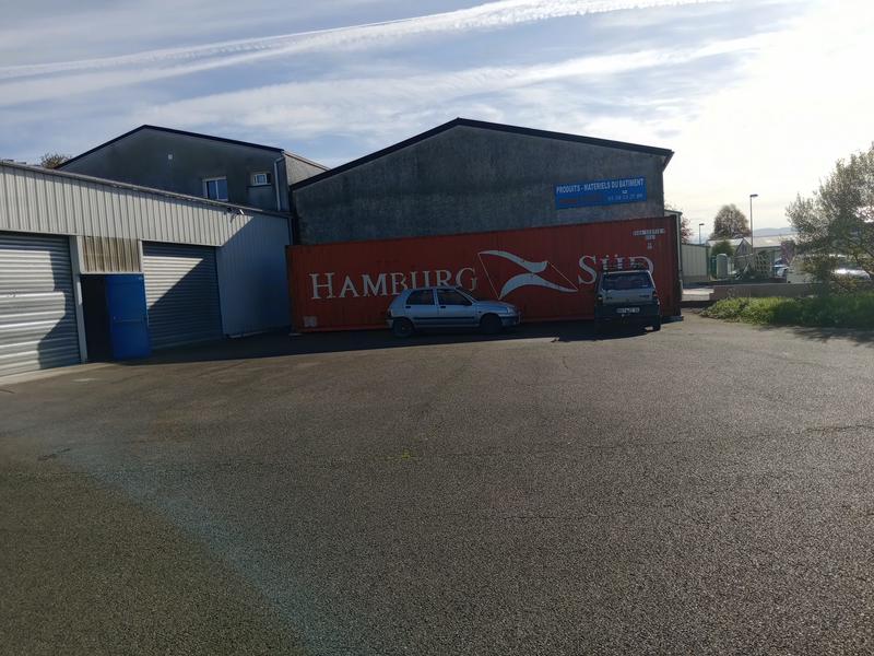 Local commercial - 150 m² - 2 pièces