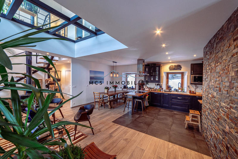 Châlet - 176 m² - 6 pièces