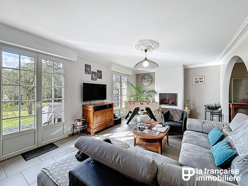 Maison - 168 m² - 6 pièces