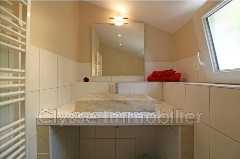 Propriété - 217 m² - 8 pièces