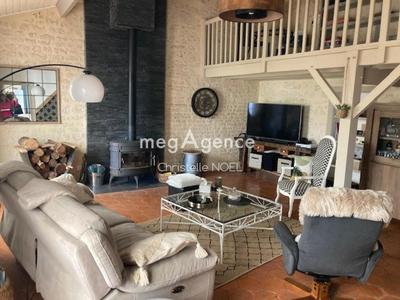 Maison - 180 m² - 7 pièces