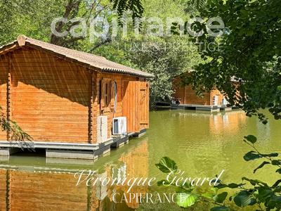 Propriété - 351 m² - 12 pièces