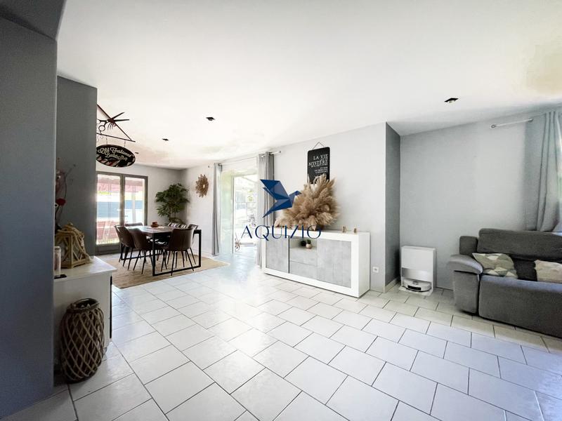 Maison - 230 m² - 7 pièces