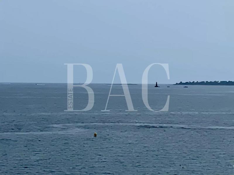 Appartement - 125 m² - 7 pièces