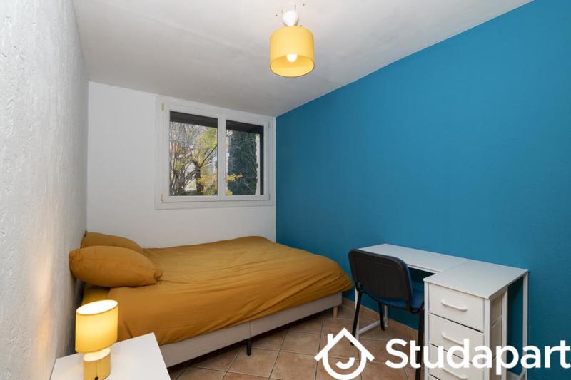 Chambre - 10 m² - 1 pièce