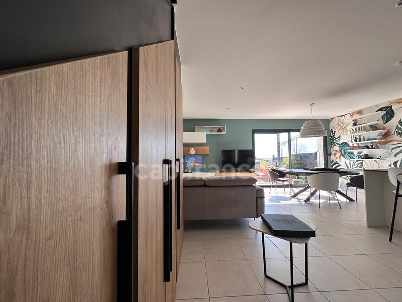 Maison - 92 m² - 4 pièces