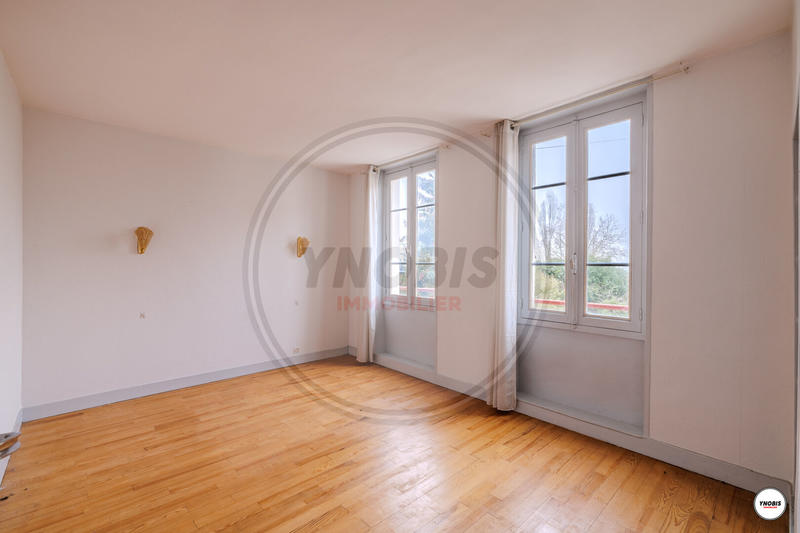 Maison - 180 m² - 6 pièces