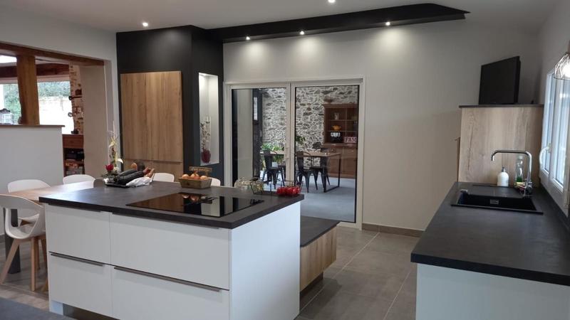 Maison en pierre - 195 m² - 5 pièces