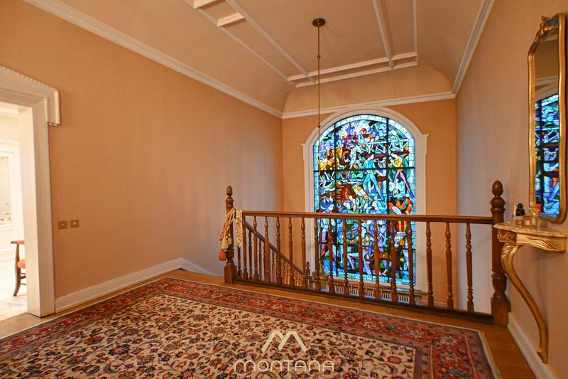 Château - 258 m² - 8 pièces