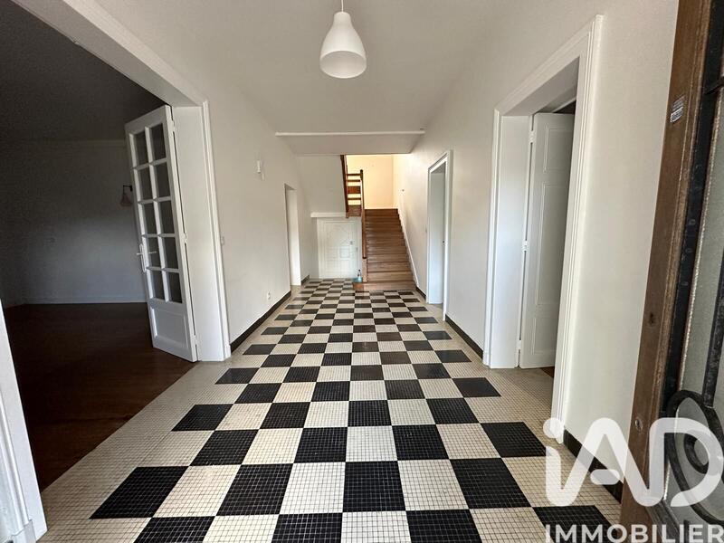 Maison de village - 220 m² - 7 pièces