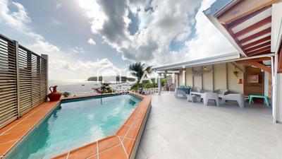 Maison - 270 m² - 9 pièces