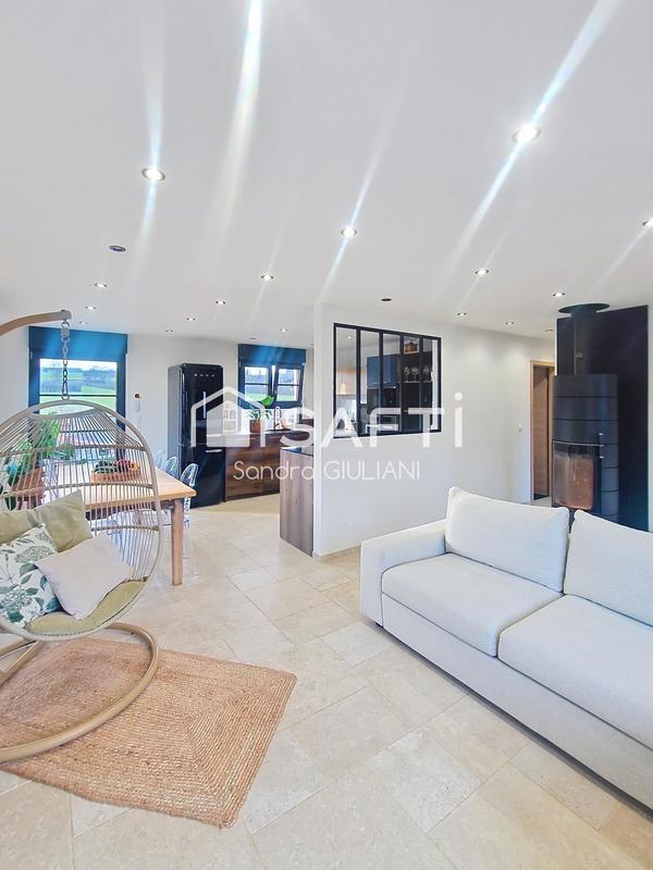 Maison - 110 m² - 5 pièces