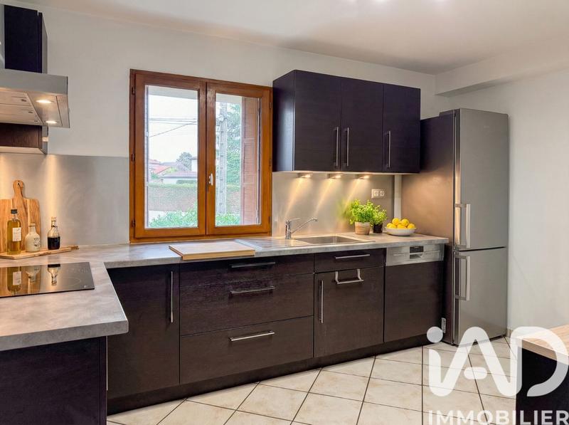 Maison - 180 m² - 7 pièces