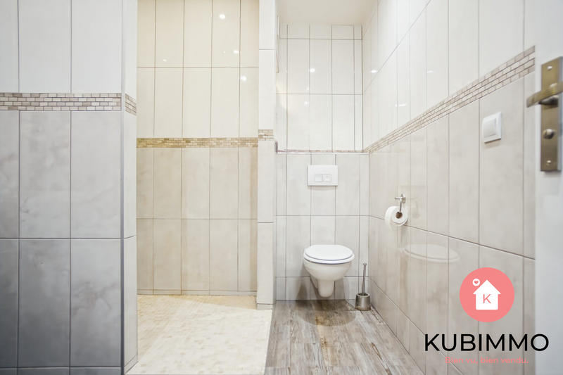 Appartement - 104 m² - 5 pièces