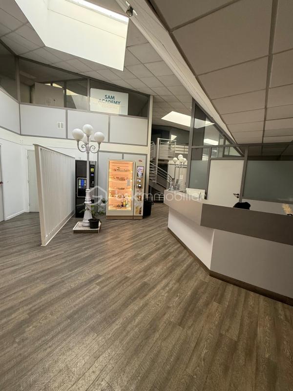 Bureau - 30 m² - 1 pièce