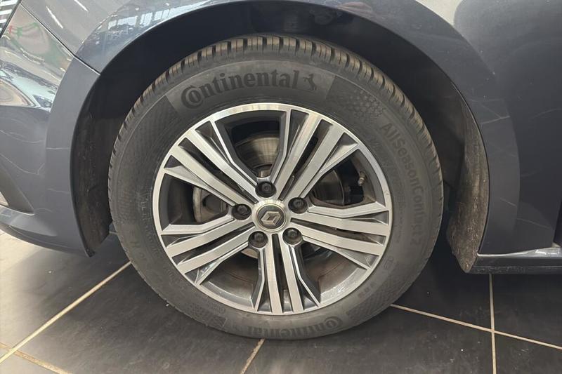 Renault Mégane IV Berline TCe 140 Edc Evolution