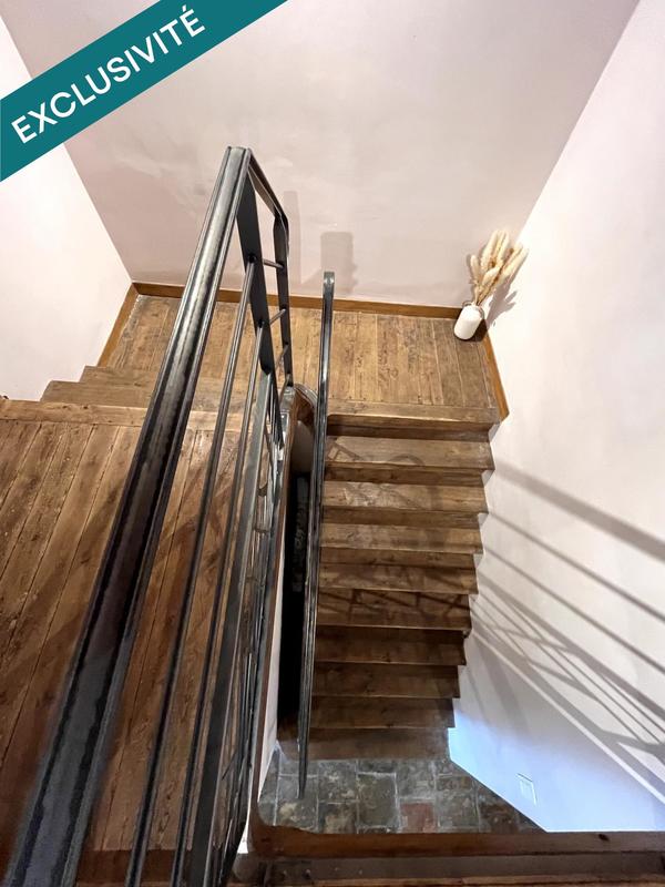 Maison - 220 m² - 7 pièces