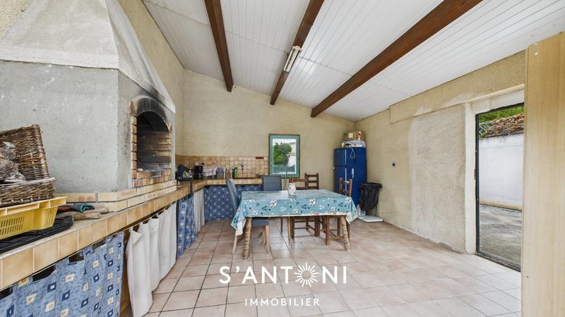 Maison - 94 m² - 6 pièces