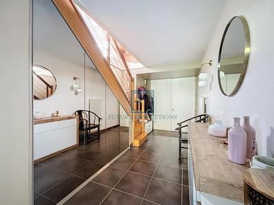 Maison - 167 m² - 7 pièces