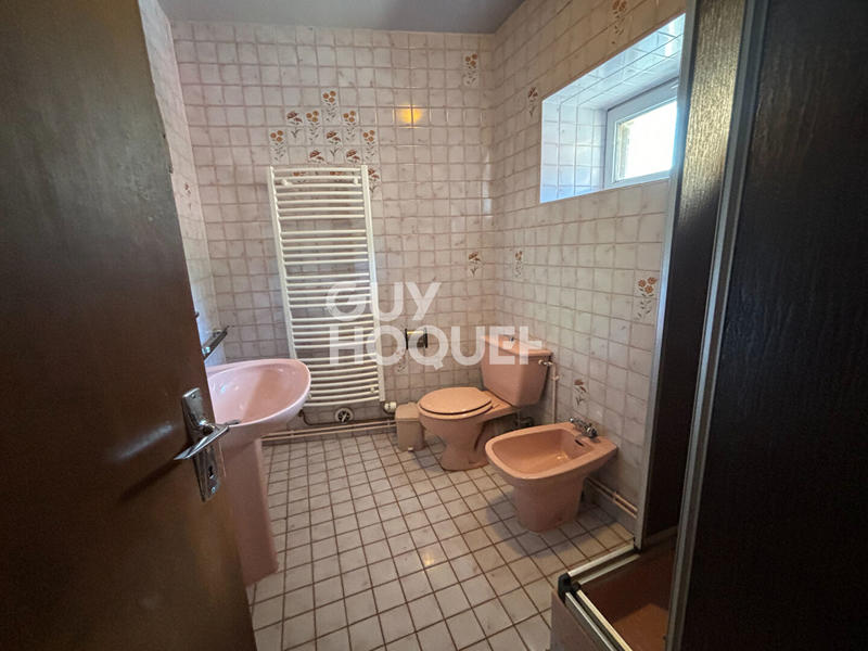 Maison - 279 m² - 5 pièces