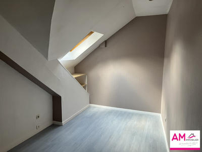 Appartement - 93 m² - 4 pièces