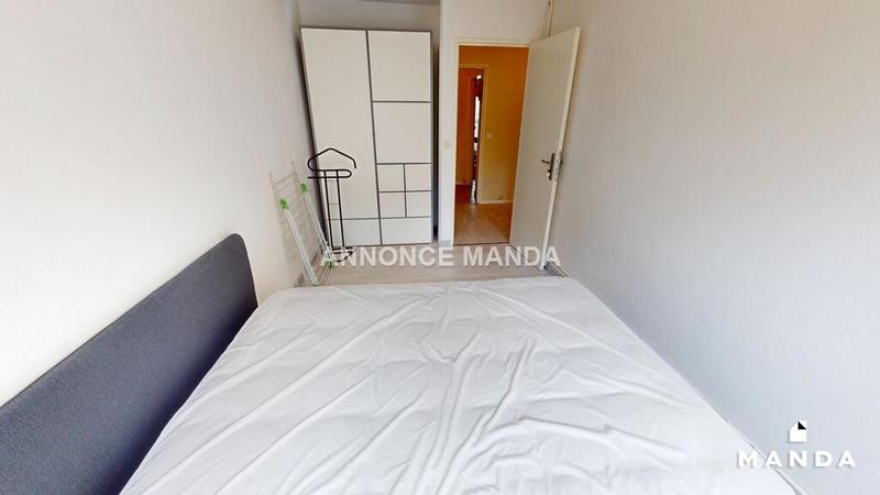 Chambre - 11 m² - 4 pièces