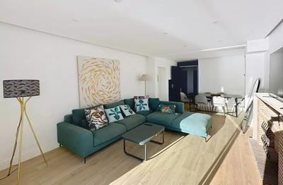 Appartement - 90 m² - 4 pièces