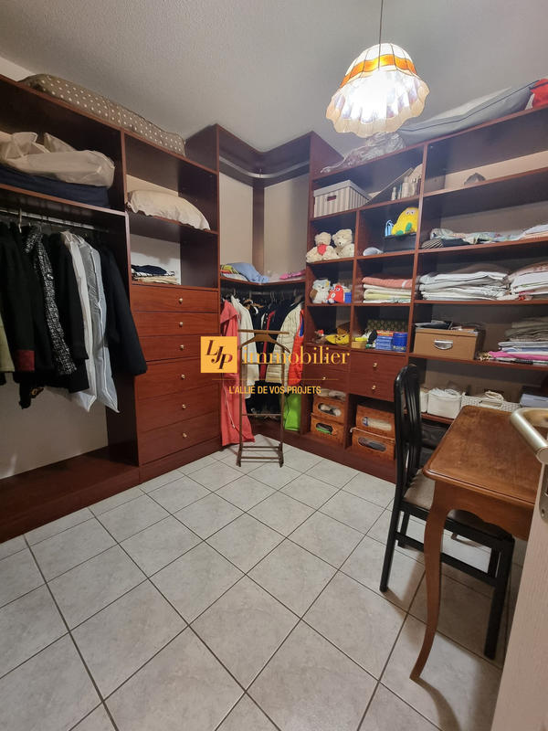 Appartement - 162 m² - 4 pièces