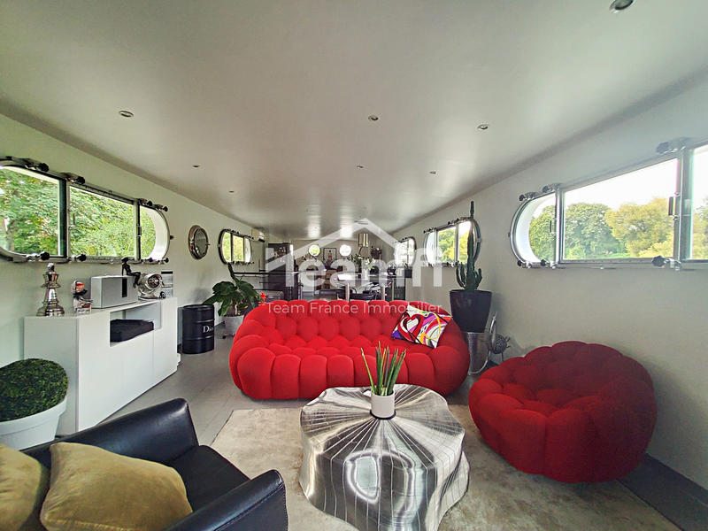 Maison - 200 m² - 6 pièces