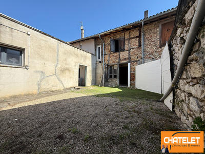 Maison - 94 m² - 4 pièces
