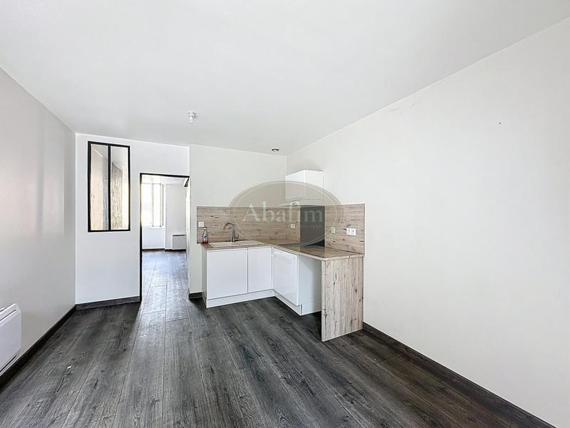 Immeuble - 100 m² - 4 pièces